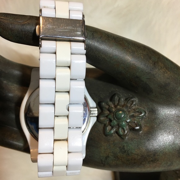 MARC JACOBS “Rivera” Glitz Rhinestone Logo Watch Wristwatch 40mm Plastic White - Picture 3 of 7